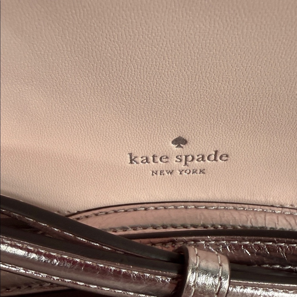 NWT Kate Spade Pink Metallic Crinkle Mini Flap Crossbody Silver Chain Clutch - Picture 5 of 15